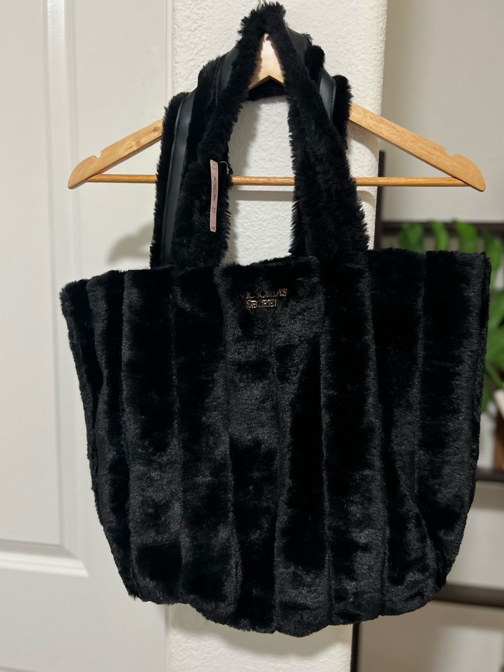 VICTORIA’S SECRET Faux Fur Tote Bag